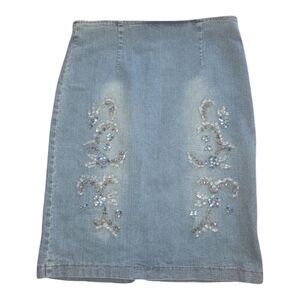 AZI Jean‎ Skirt Women Sz 30 Beaded Knee Length Denim Going Out Blue Distressed